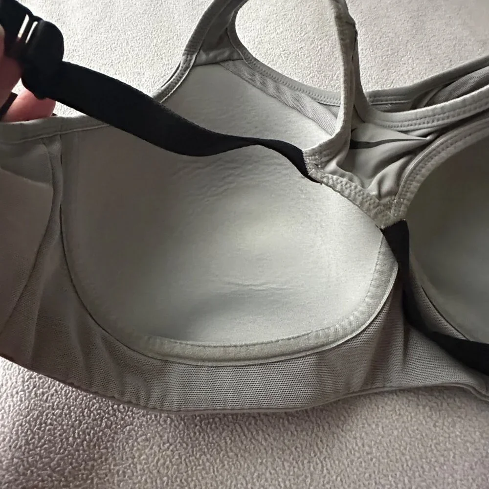 Nike Sports Bra Womens Medium Alpha Sport Wireless Support Racer Back Dri Fit - Picture 5 of 7